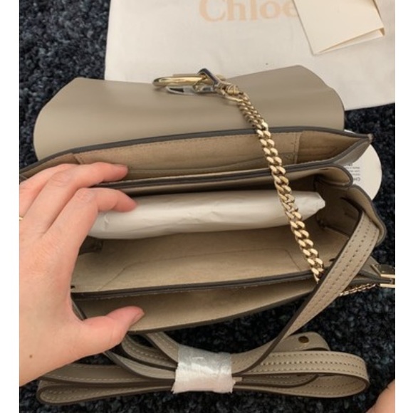 Chloe - Picture 4 of 4